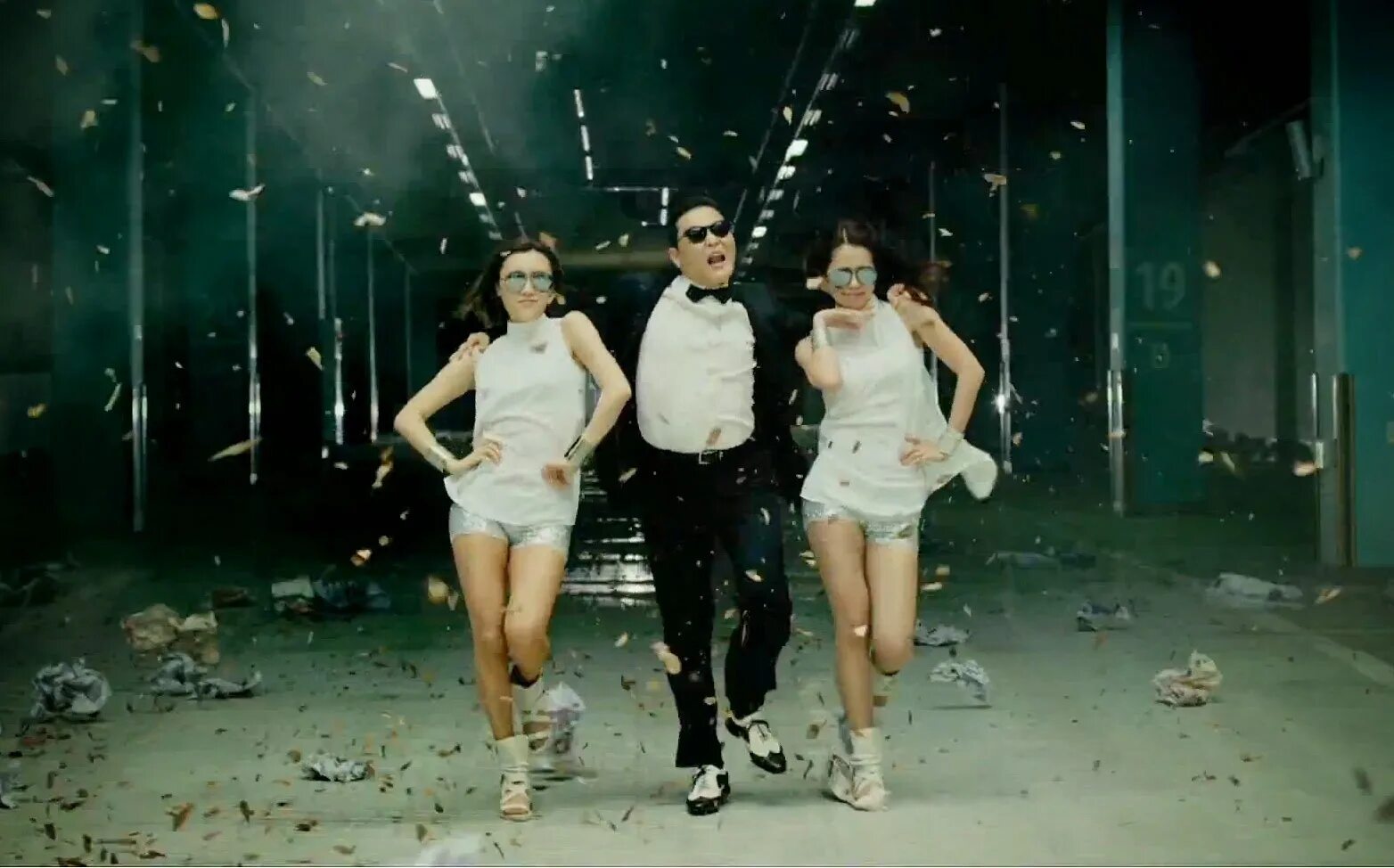 Нажимая клип. Psy Gangnam Style. Стиль гангнам стайл. Псай 2012. Клип Oppa Gangnam Style.