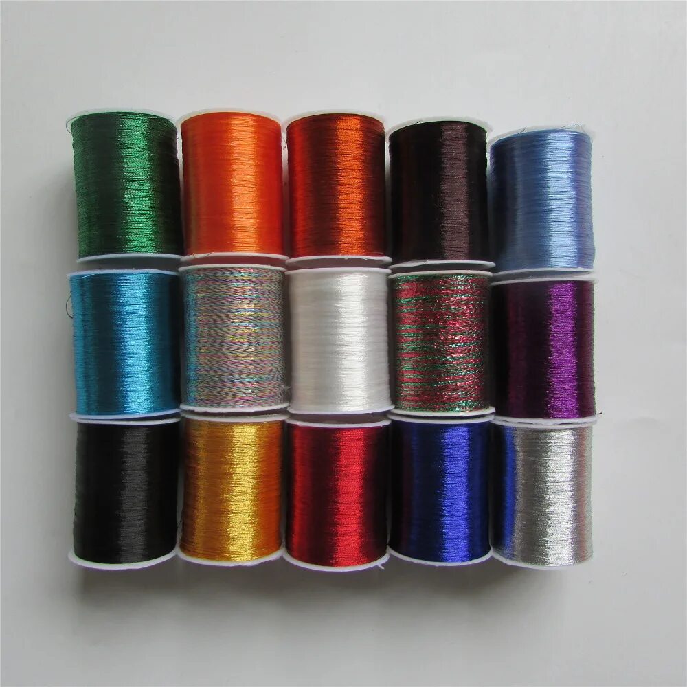 Стальная нитка. Silver thread нитки цвет 301. Металлизированная нить. Металлизированные нитки для вышивки. Металлическая нить для вышивания.