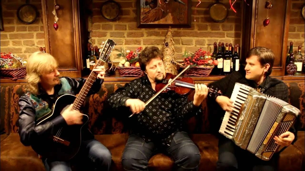Известная еврейская песня. Салон 89 еврейская песня. Салон 89 еврейская песня. Лучшие еврейские песни. Еврейская песня шалом.