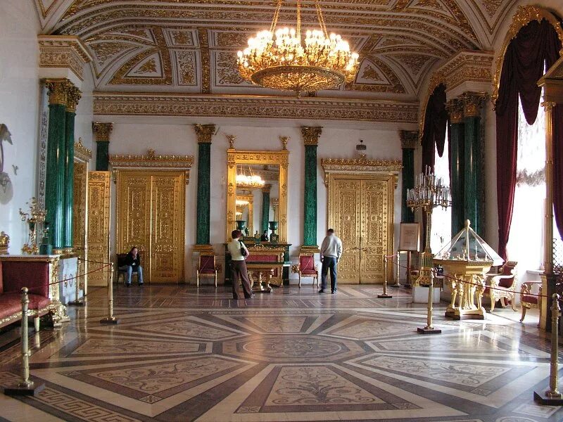 Эрмитаж палаты. Малахитовая гостиная эрмитаж. Малахитовый зал зимнего дворца. Малахитовая гостиная эрмитаж. Эрмитаж палаты.