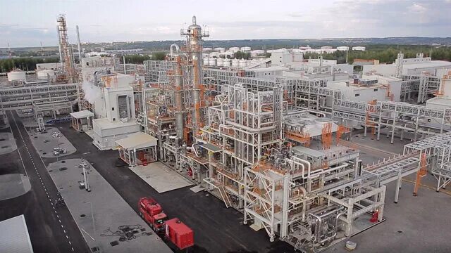 Нпз нефтеперерабатывающий завод кстово. Завод г кстово. Нефтяной завод в кстово. Завод лукойл нижний новгород кстово. Русвинил кстовская промзона.