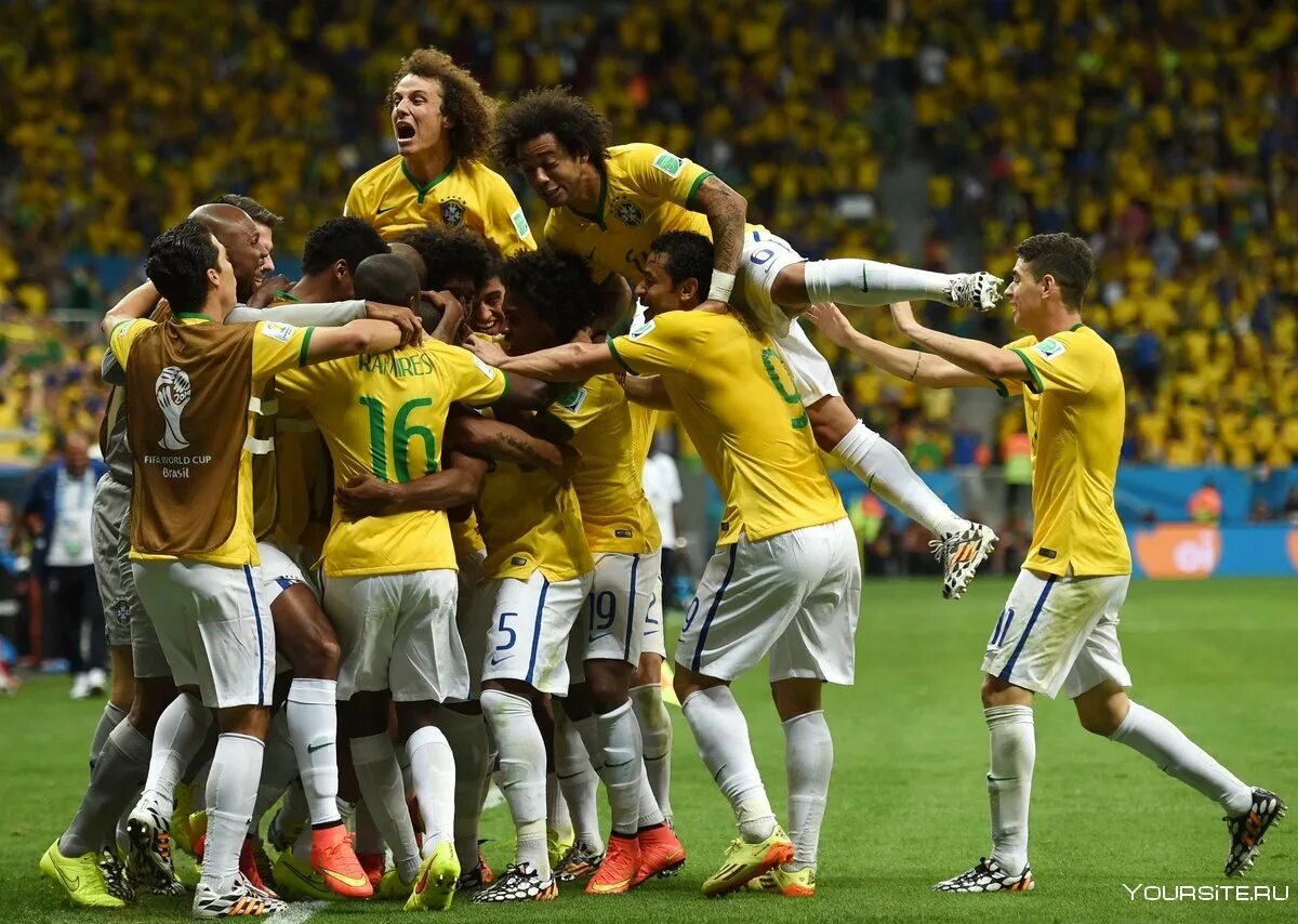 Бразилия колумбия неймар. Бразилия футбол 2019 кубок америки. Бразилия чм 2018. Мбаппе чм 2014. Футбол бразилия.