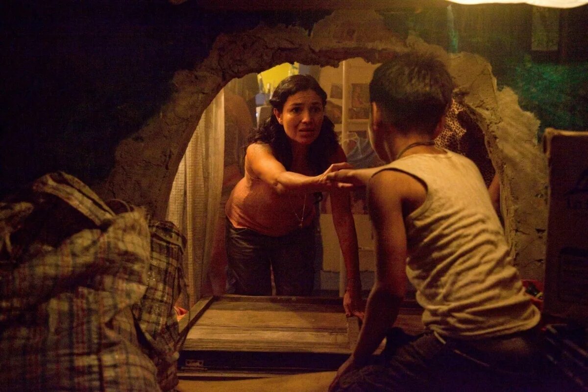 Веселое 2012. Веселое 2012. Мэл гибсон веселые каникулы. Веселое 2012. Майлз теллер 21 и больше.