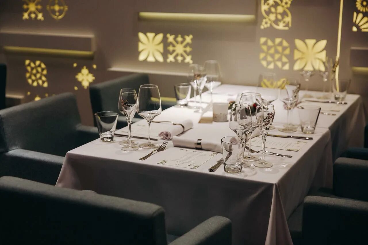 Ресторан la vue в спб. La vue ресторан санкт петербург меню. Отель санкт-петербург ресторан la vue. Видовой ресторан la vue. La vue ресторан санкт петербург меню.