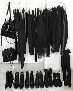 Черные шмотки