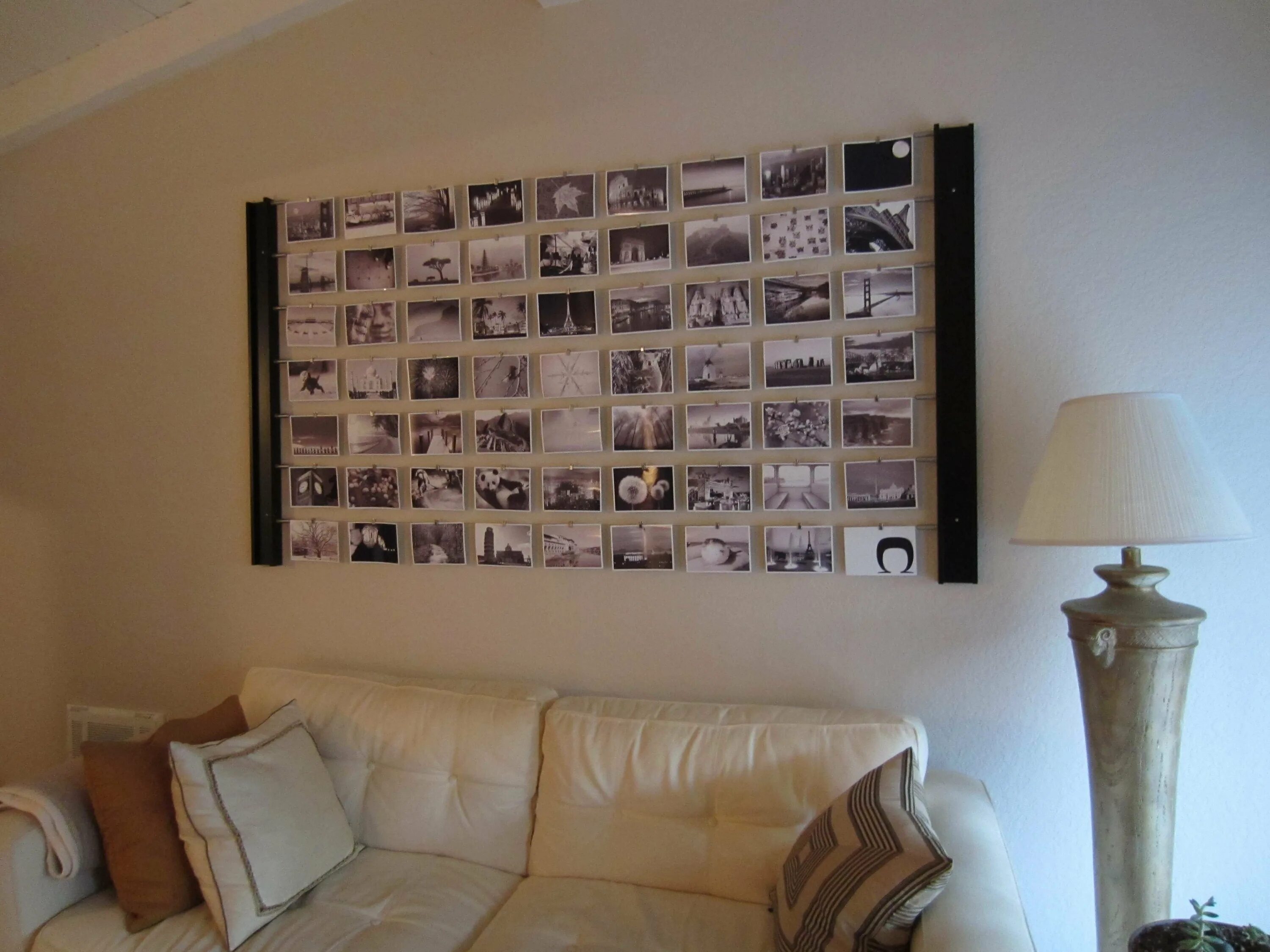 Квартиру повесить. Интересный декор стен. Идеи с фотографиями на стену. Декор стены фотографиями. Идеи для стены в комнате.