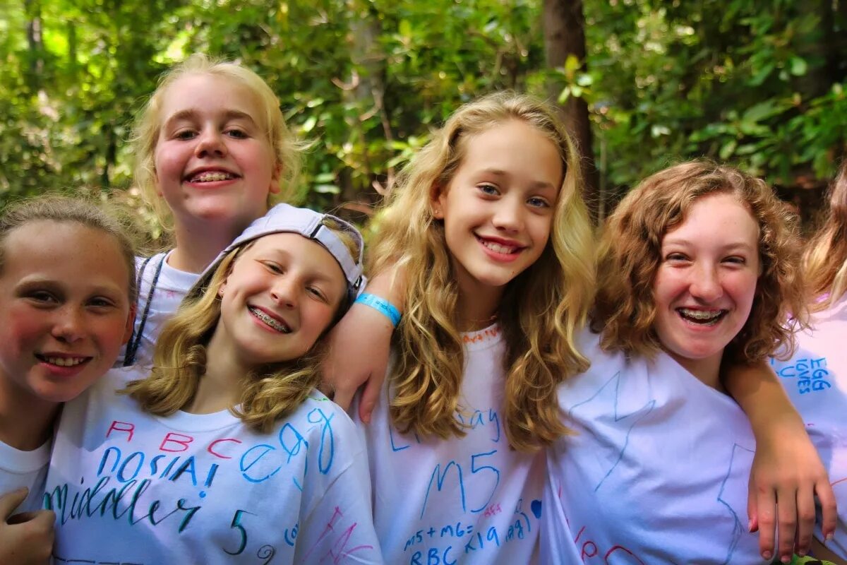 Camp group. Английский лагерь для девочек. tween группа. девочек camp. summer camp группа.