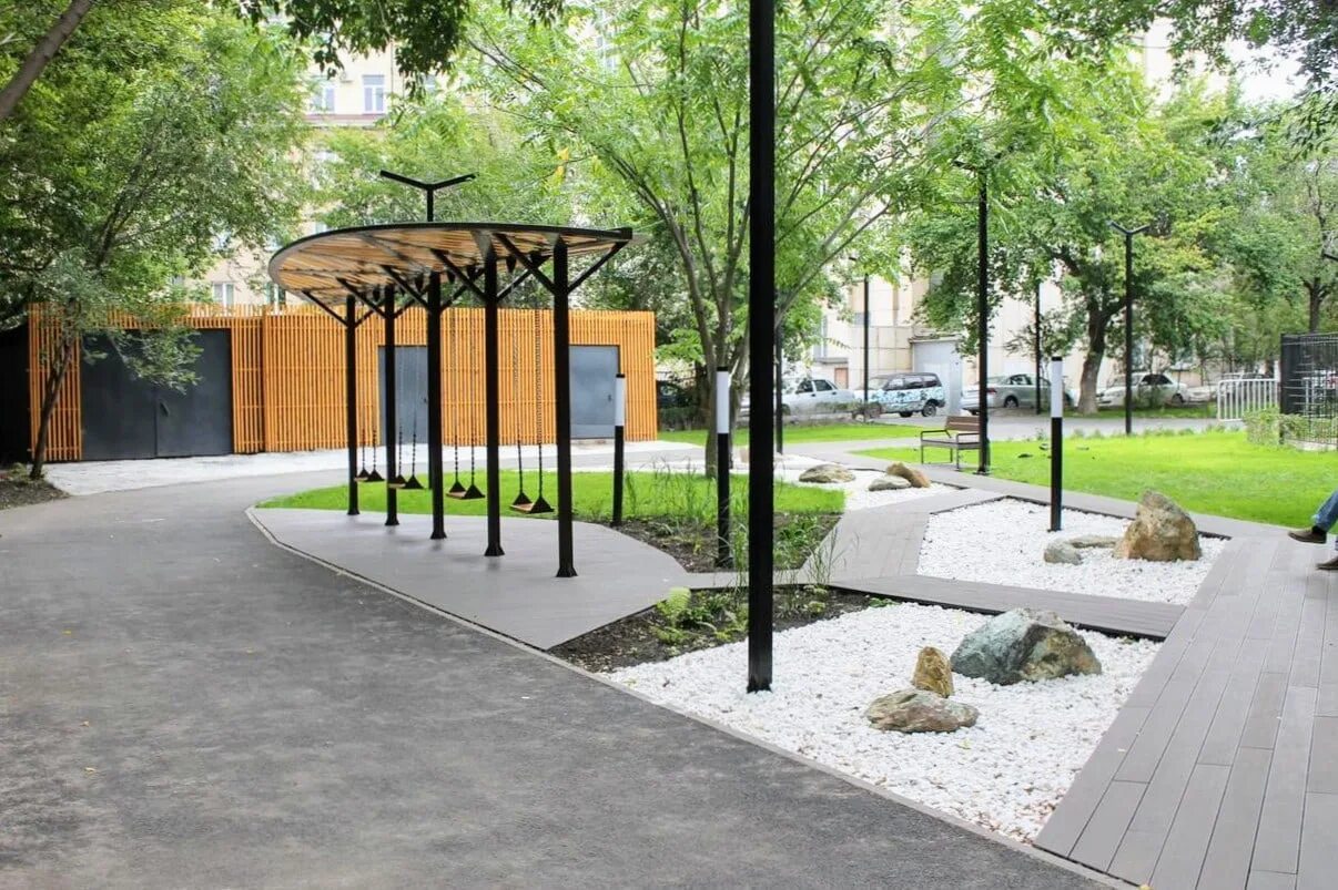 в сквере возле дома егэ. сквер возле юности челябинск. проспект победы 115 череповец сквер. сквер у тюза. в сквере возле дома егэ.