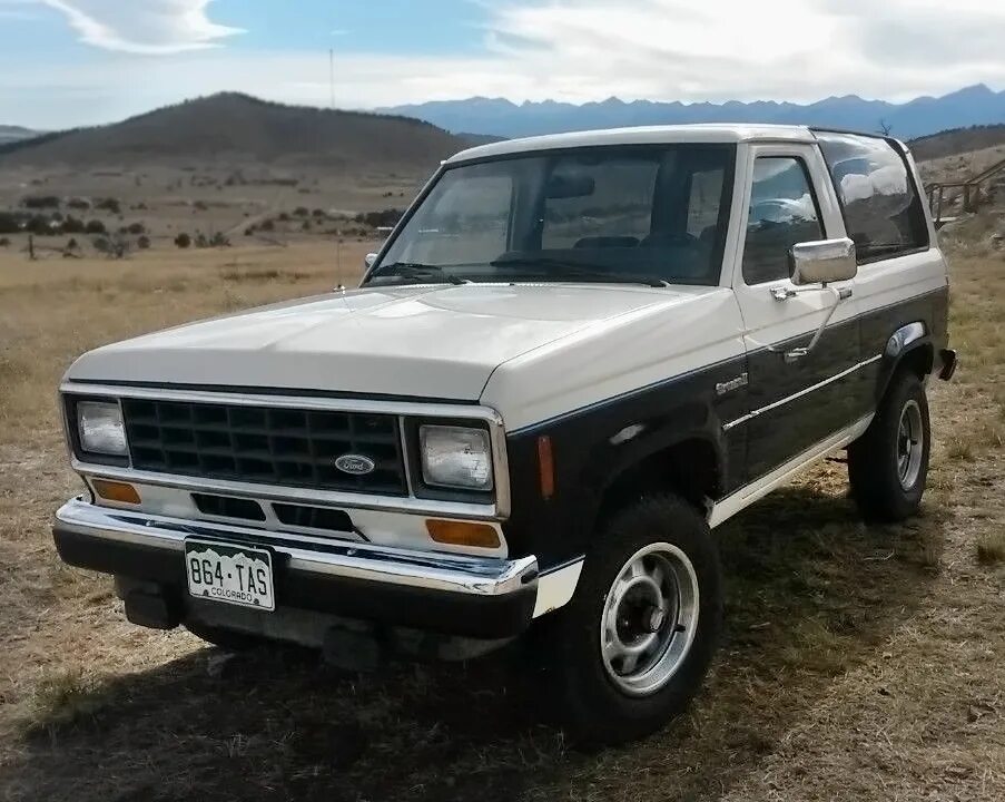 Ford bronco 80. Ford ll. Форд бронко 1990. Ford bronco xlt. Форд мустанг 1974.