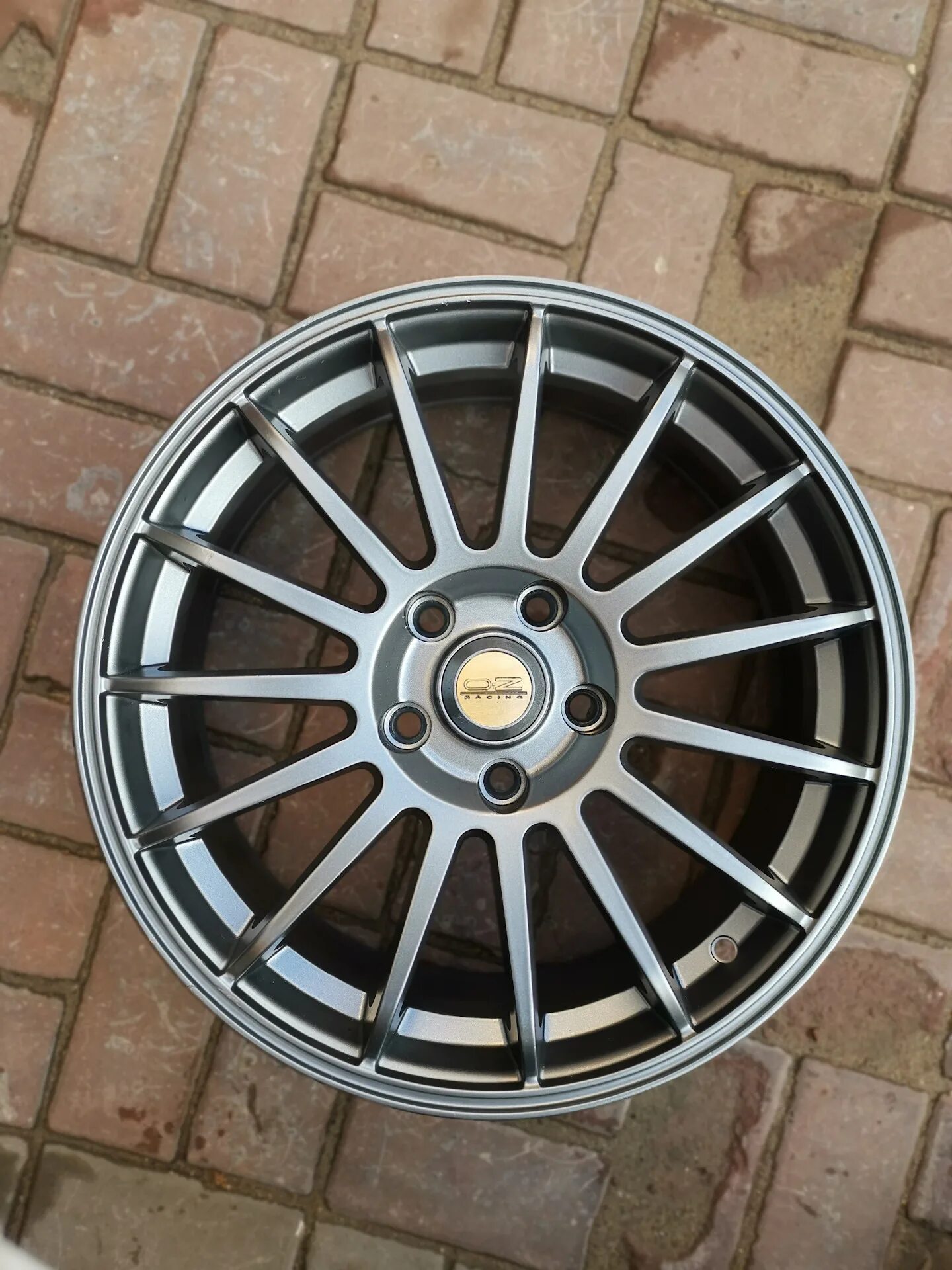 Кованые диски r16 5x 114.3. Диски r16 4x114.3 Volvo s 40. Диски r16 5x114.3. Диски Alpina r17 5x114.3. Диски r17 5x114.3 Бентли.