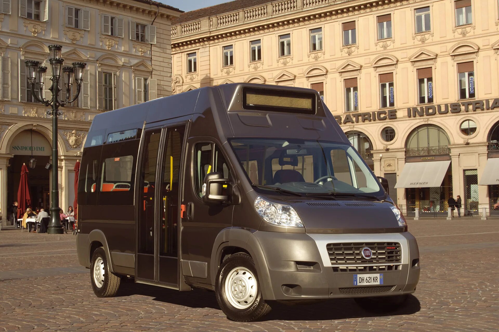 Fiat Ducato автобус. Фиат Дукато пассажирский. Маршрутка Фиат Дукато. Ducato 2007. Пежо купил фиат