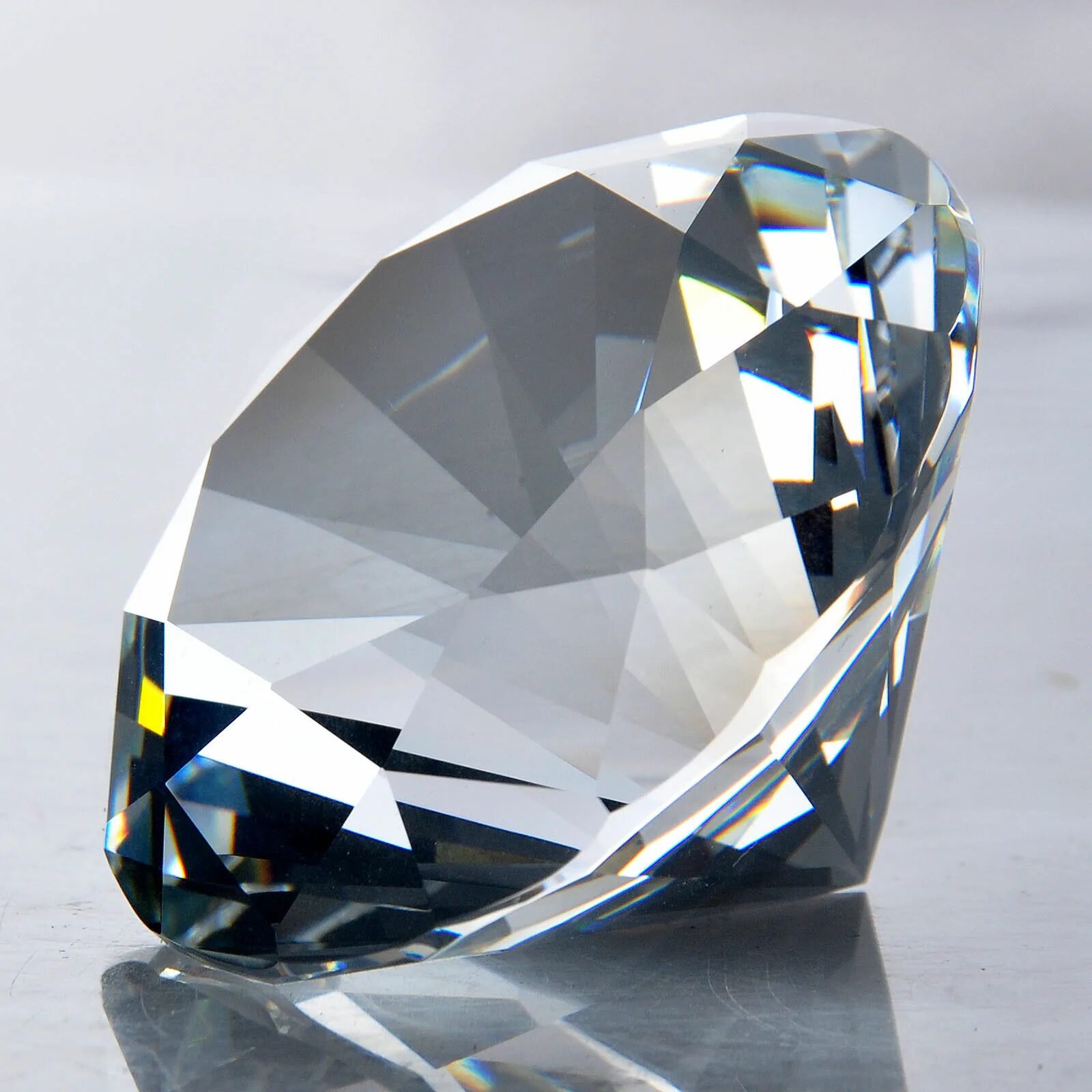 Diamond crystal