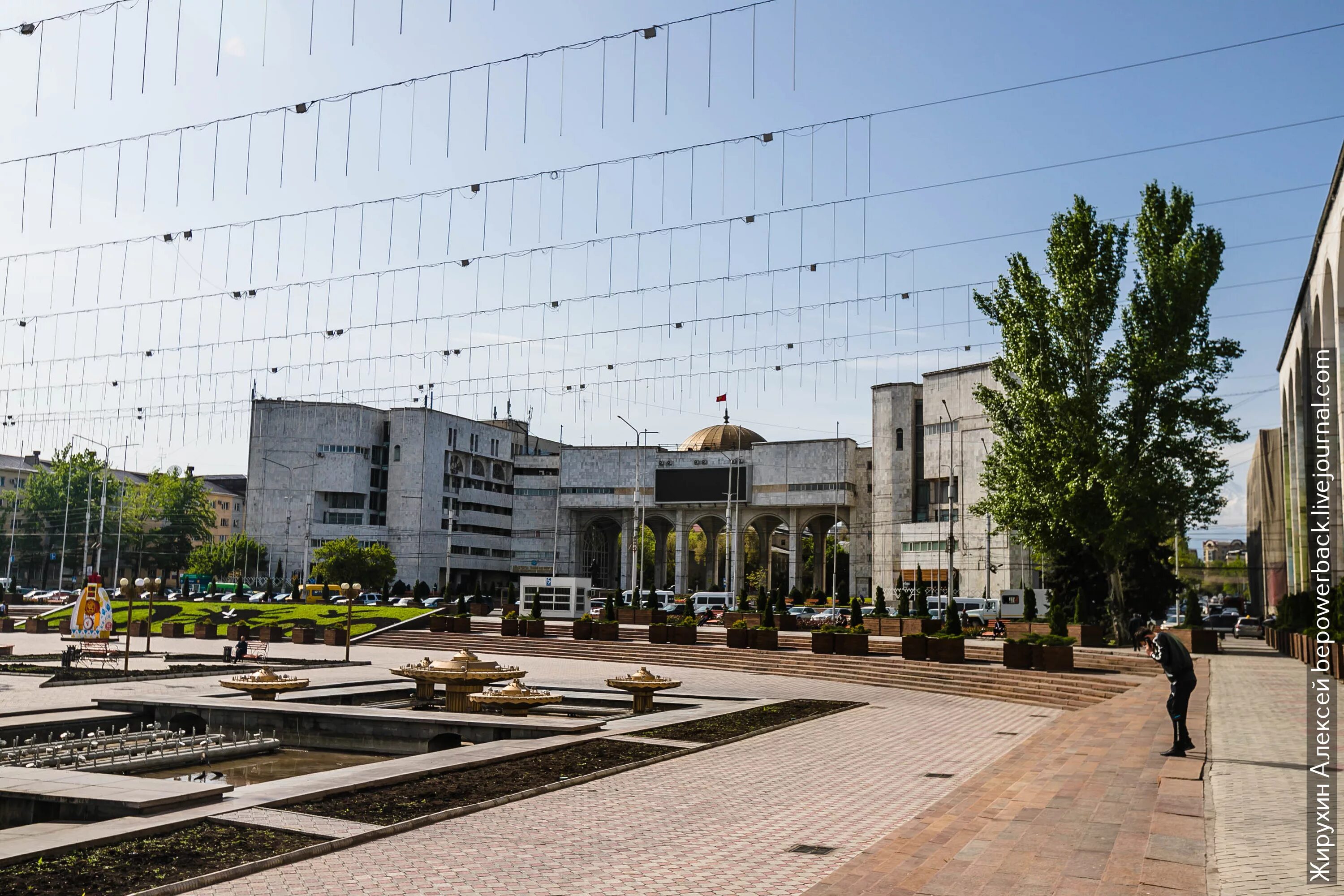 Бишкек московский. Бишкек площадь ала-тоо. монумент эркиндик бишкек. бишкек 1950. советская московская бишкек.