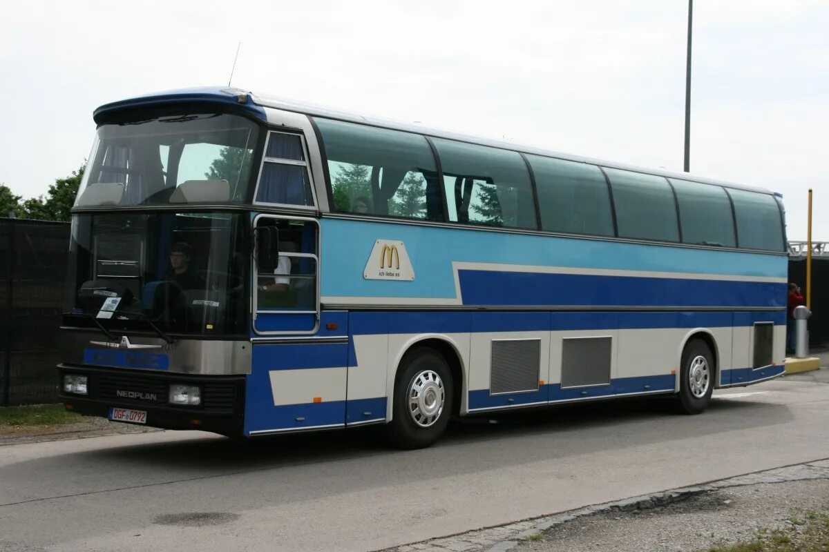 Куплю автобус неоплан б у. Неоплан 116 Ситилайнер. Neoplan n138. Неоплан 116 1985. Neoplan Neoplan.