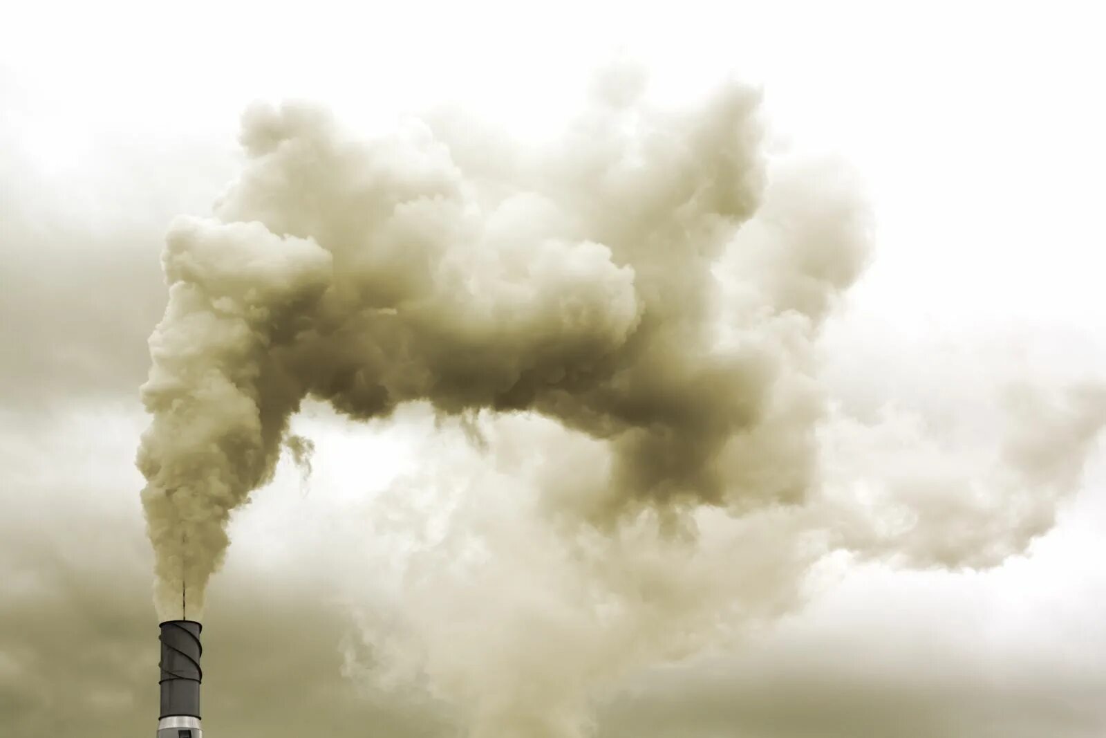фабричный дым. Dirty smoke. дым из трубы на белом фоне. дым из трубки. Dirty smoke.