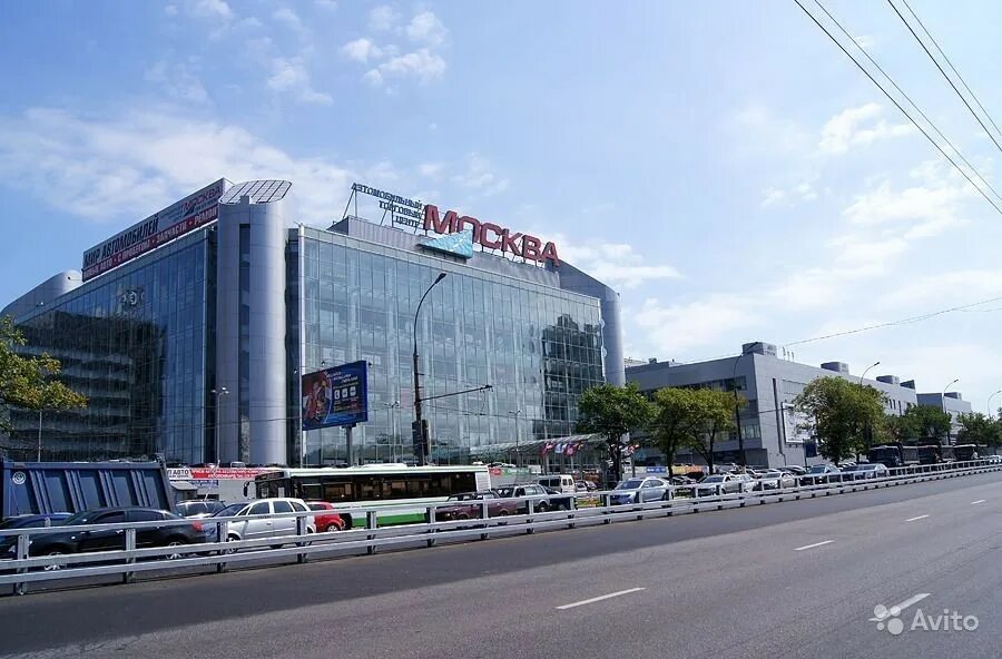 автосалон юг авто краснодар яблоновский. автомобильный центр. тц москва автосалон на каширке. автомобильный центр. каширское шоссе 61 автосалон москва.