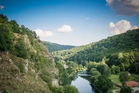 Between rivers