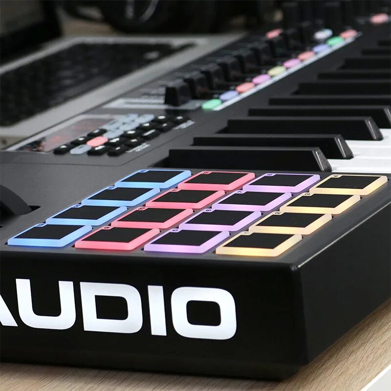 Audio code. Midi-клавиатура m-audio code 61. midi-клавиатура m-audio code 25. midi контроллер m audio code 49. миди клавиатура 25 16 pad.
