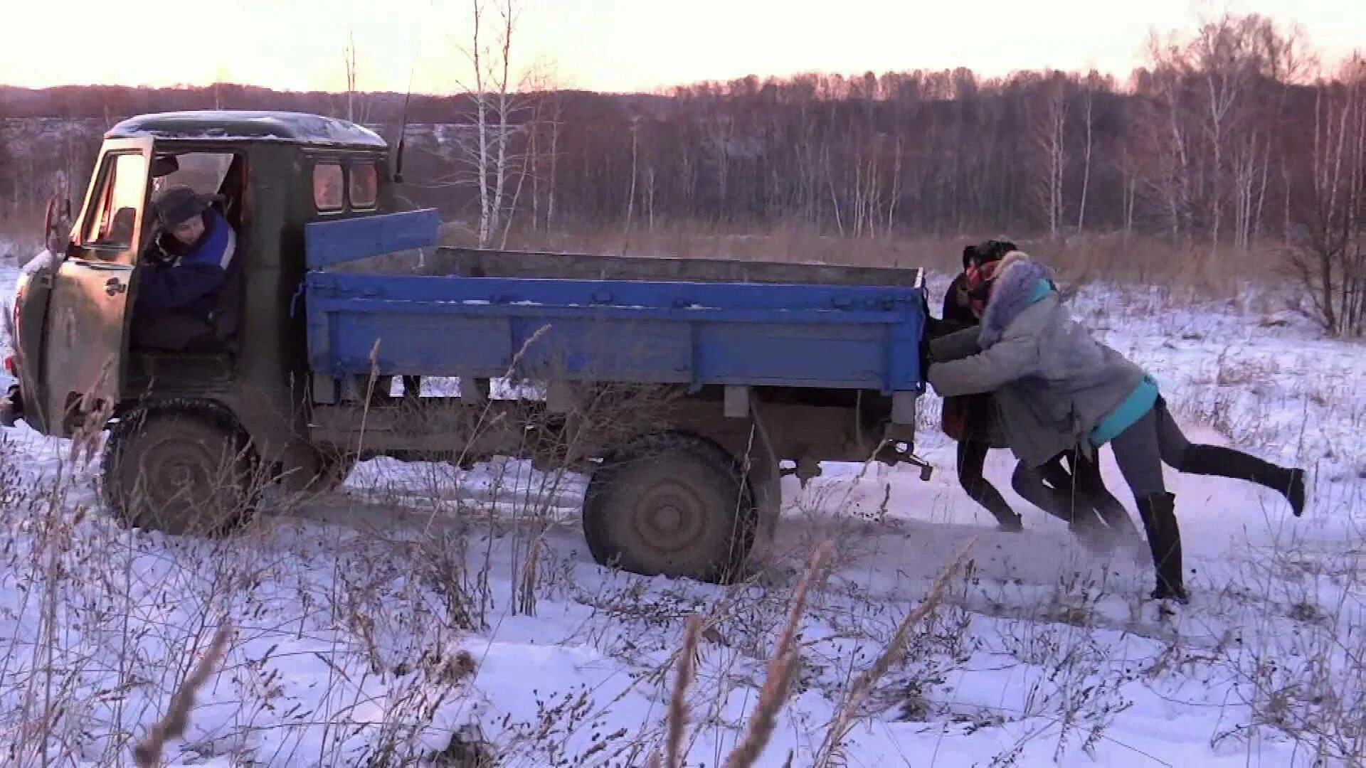 Едем едем в соседнее село на дискотеку. Песня едем в соседнее село. Едем едем в соседнее село картинка. Едем в соседнее село прикол. Еду еду еду пародия