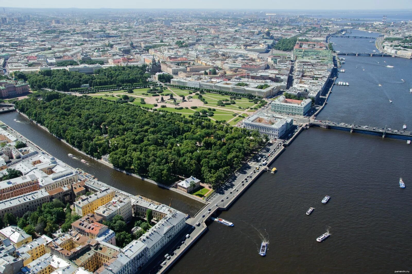 Марсово поле в Санкт-Петербурге. Марсово поле и летний сад в Санкт-Петербурге. Вид на Петербург сверху Марсово поле. Дом Бецкого Санкт-Петербург.