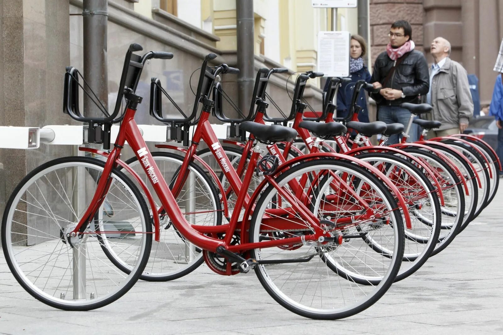 Bike москва. Московский велопрокат ВЕЛОБАЙК. Прокатный велосипед. Велосипедный транспорт. Велосипед напрокат.