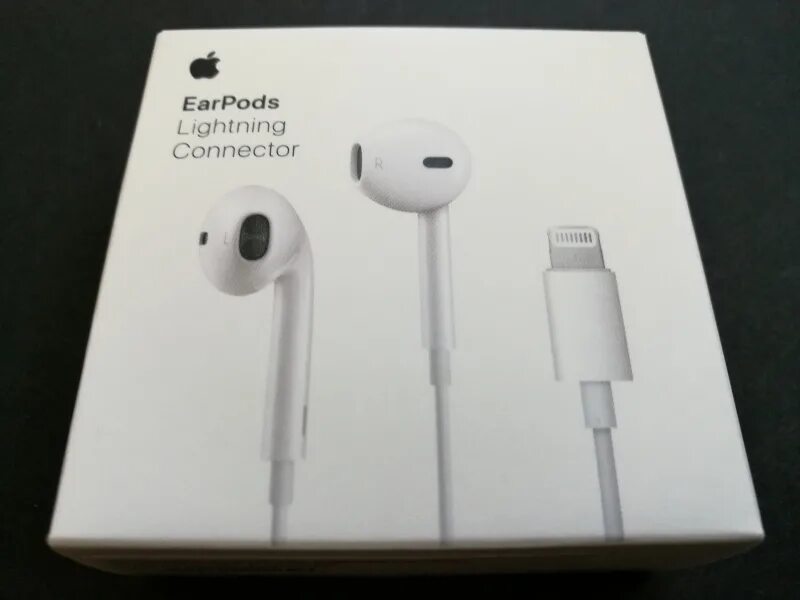 Earpods lightning купить. Apple Earpods (Lightning). Apple Earpods with Lightning Connector. Apple Earpods Lightning оригинал. Apple Earpods Lightning белый.