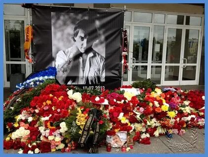 Сколько лет михаилу горшеневу