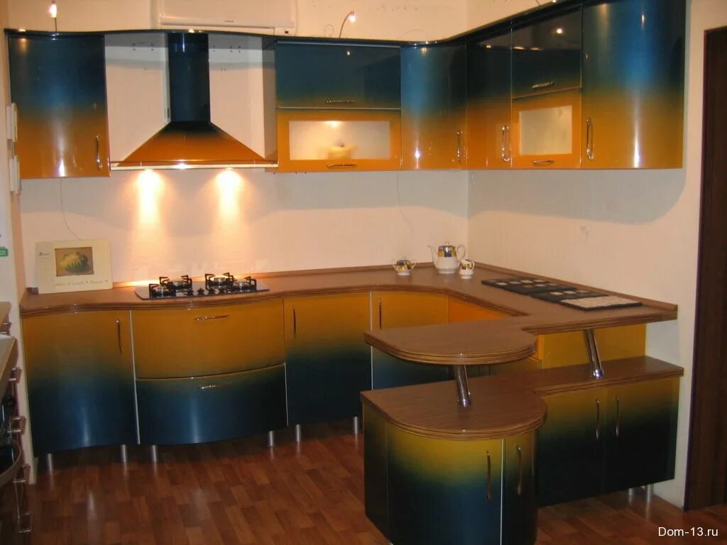 кухня эмаль матовая. красивые угловые кухни из эмали. кухонные фасады эмаль глянец. радиусные кухни. глянцевые кухни.