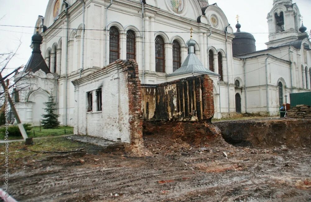 Погода в рогачеве в дмитровском районе. Никольский храм Рогачево. Храм в Рогачево Дмитровский район. Рогачёво Дмитровский район храм Николая Чудотворца. Село Рогачево Дмитровский район Московская область.