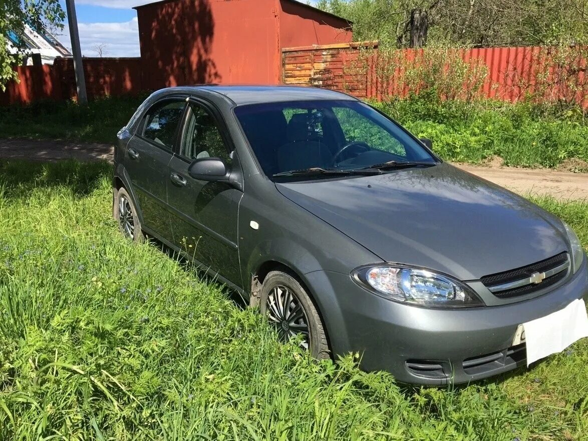 Chevrolet Lacetti хэтчбек серая 2009. Шевроле Лачетти хэтчбек серый 1. Chevrolet Lacetti хэтчбек серый. Chevrolet Lacetti хэтчбек серый цвет. Шевроле лачетти хэтчбек купить авито