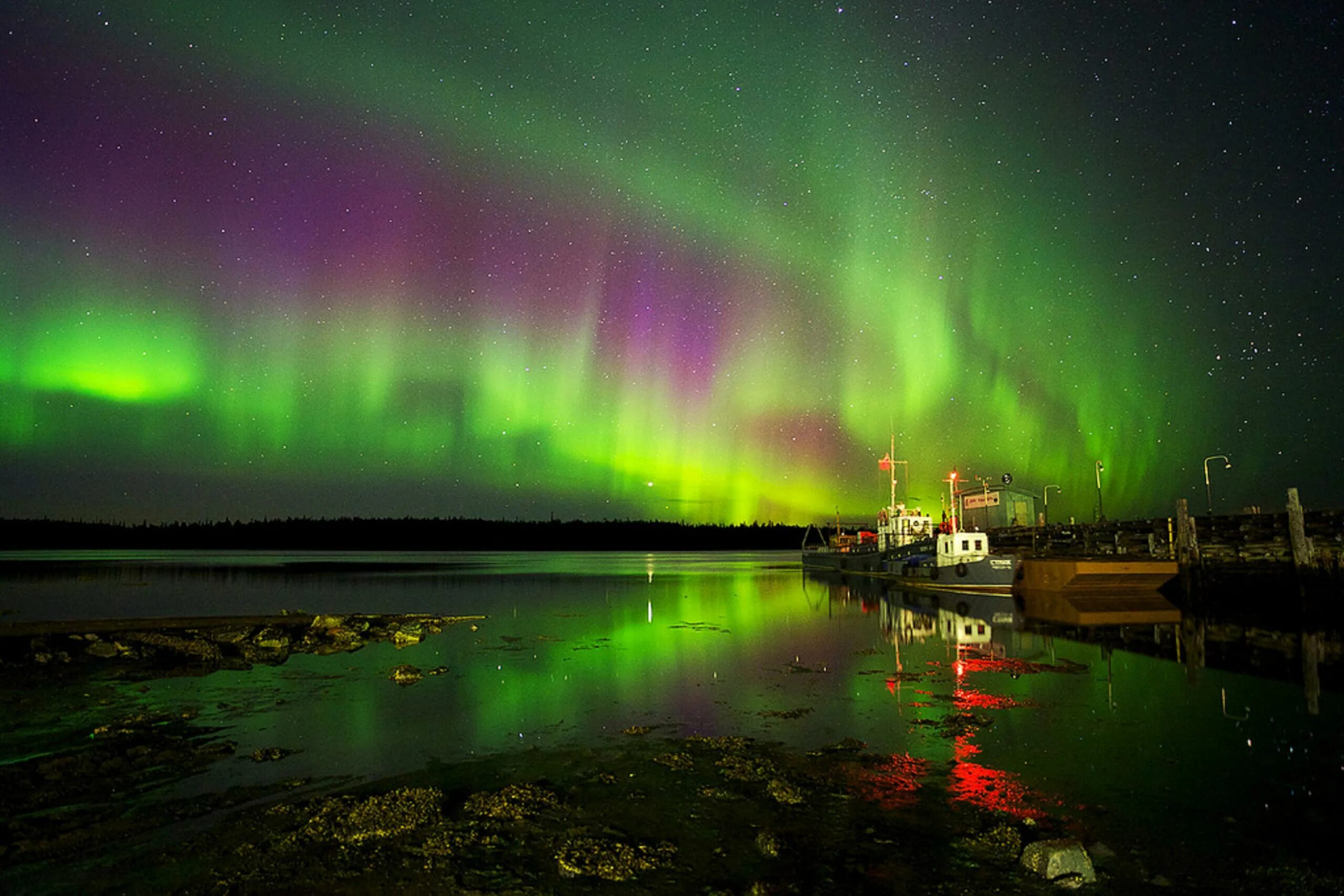 Архангельск Северное сияние. Северное полярное сияние Мурманск. Архангельск (Архангельская область) Северное сияние. Мурманск Териберка Северное сияние. Вода оленегорск