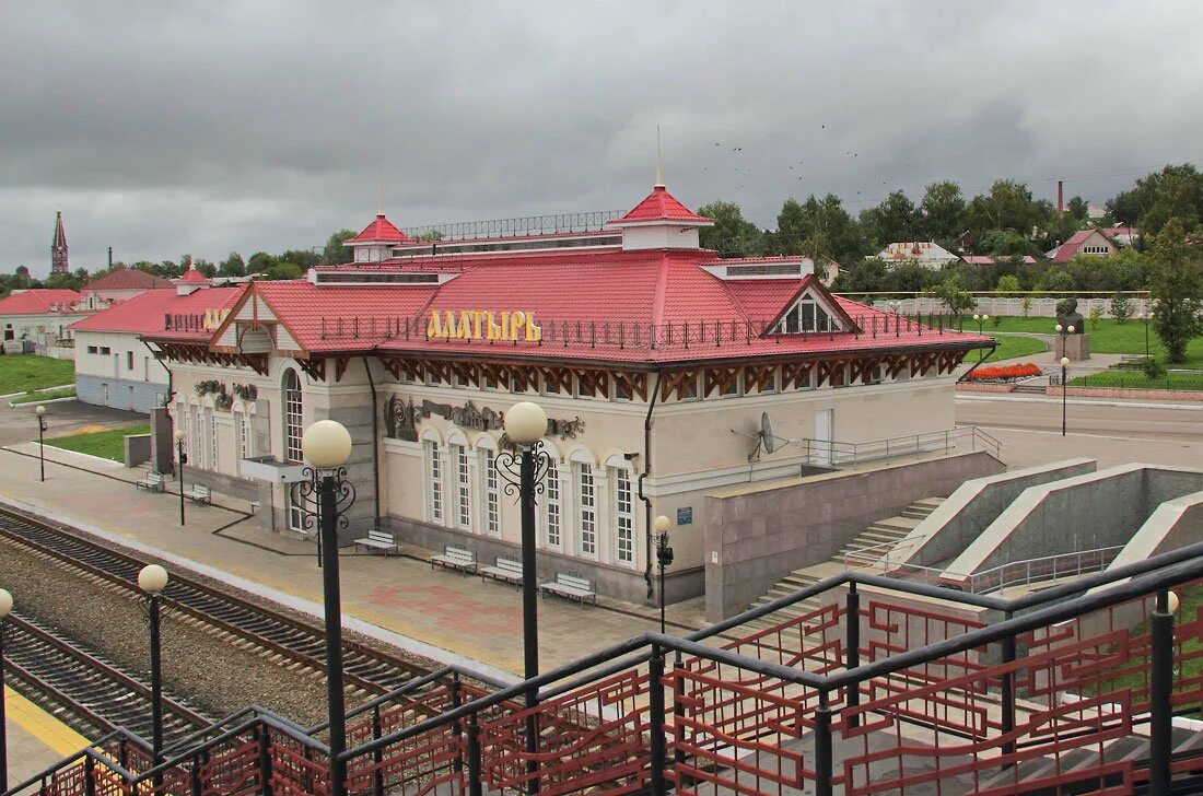 город алатырь вокзал. алатырь станция ж/д. алатырь старый жд вокзал. поезд вокзал алатырь. алатырь чувашская республика жд вокзал.
