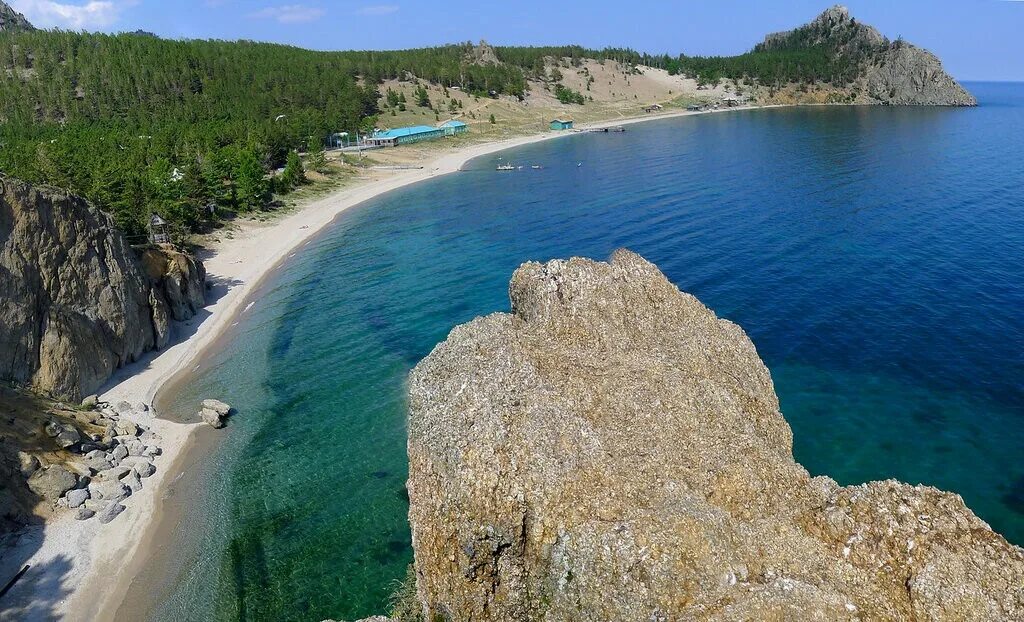 каякинг на байкале. в какое время ехать на байкал. байкал летом прозрачная вода. байкал прозрачность воды. в какое время ехать на байкал.