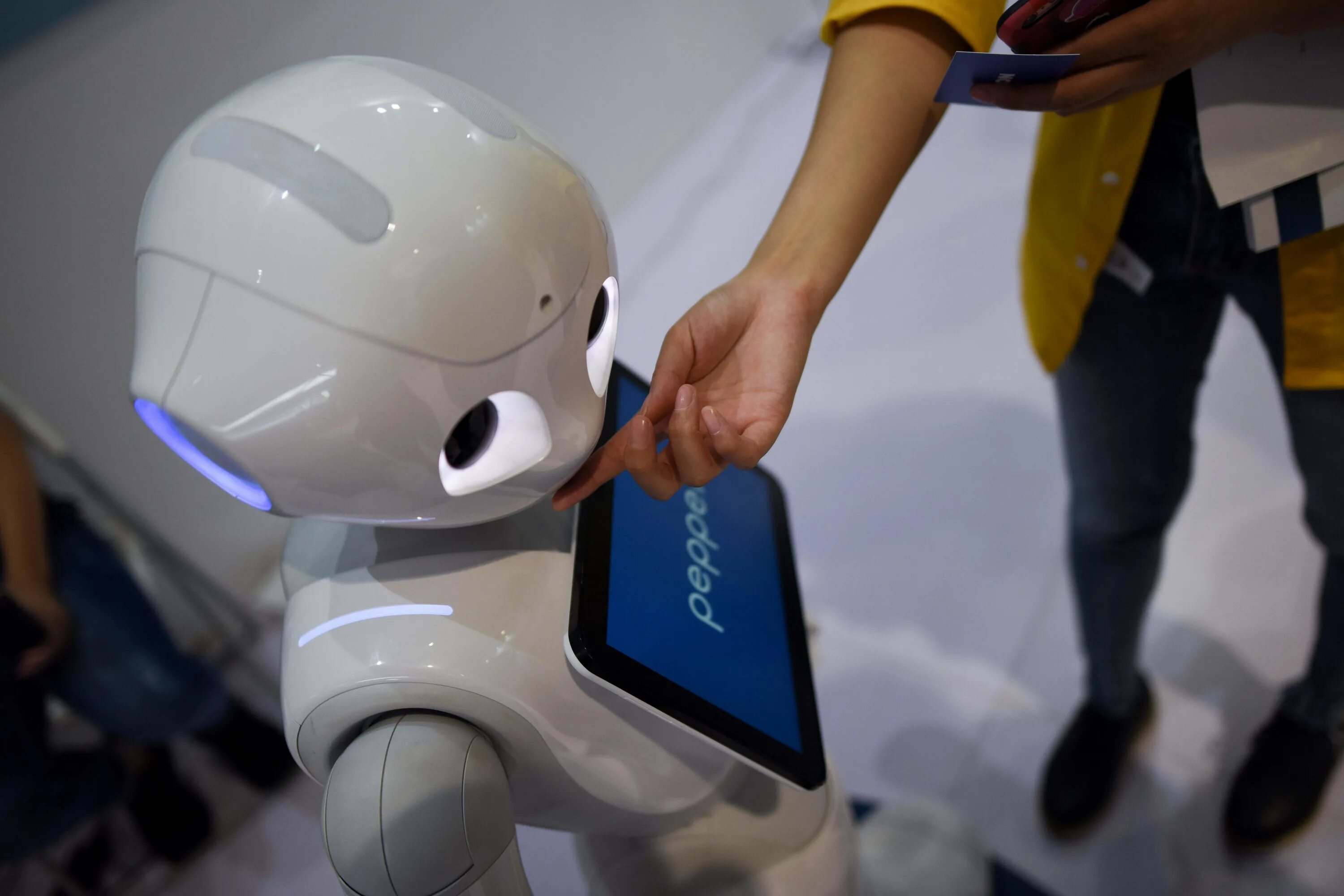 Решение использовать робот. Роботы в китае 2025. использовать робот. как использовать робот. где используются роботы.