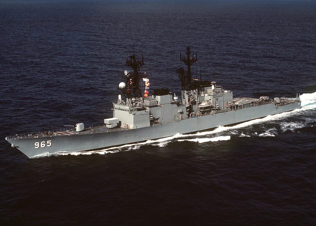 Uss mahan ddg-42. Эсминец сша арли берк. Эсминец спрюенс. Стелс-эсминец сша "zumwalt". Эскадренные миноносцы уро типа «арли бёрк».