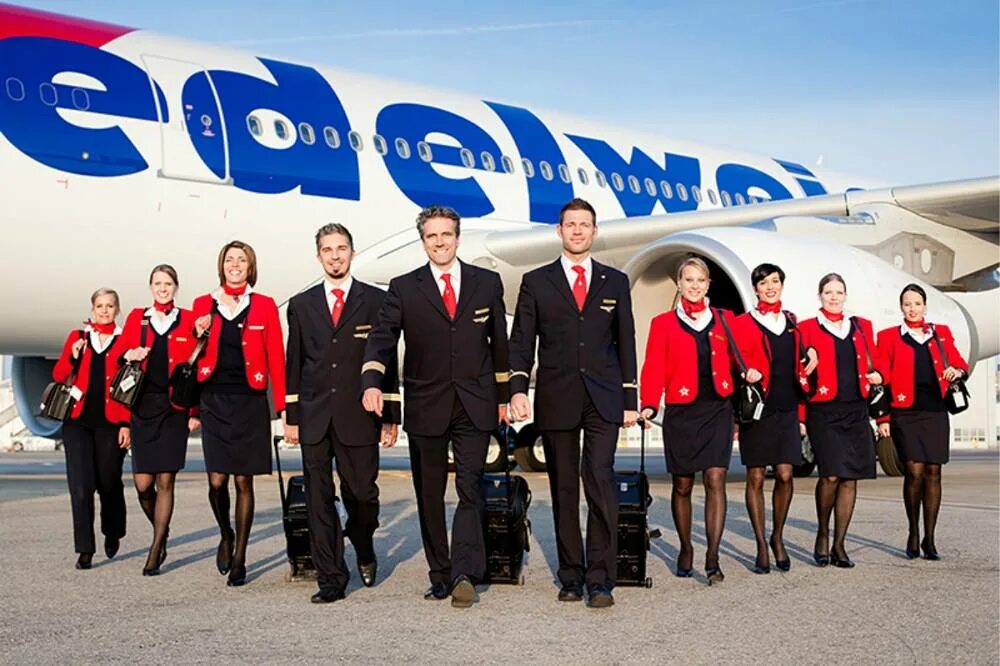 Норд винд экипаж. Норд винд бортпроводники. nordwind airlines стюардессы. nordwind airlines форма. nordwind airlines экипаж.