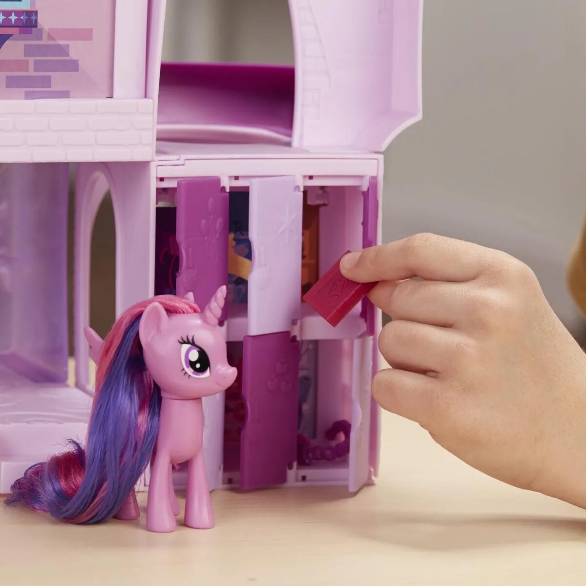 My little pony отзывы. Игровой набор Hasbro my little Pony школа дружбы e1930. Замок my little Pony пони школа дружбы Hasbro MLP e1930. Игровой набор школа дружбы my little Pony. Игровой набор замок «школа дружбы» my little Pony Hasbro.