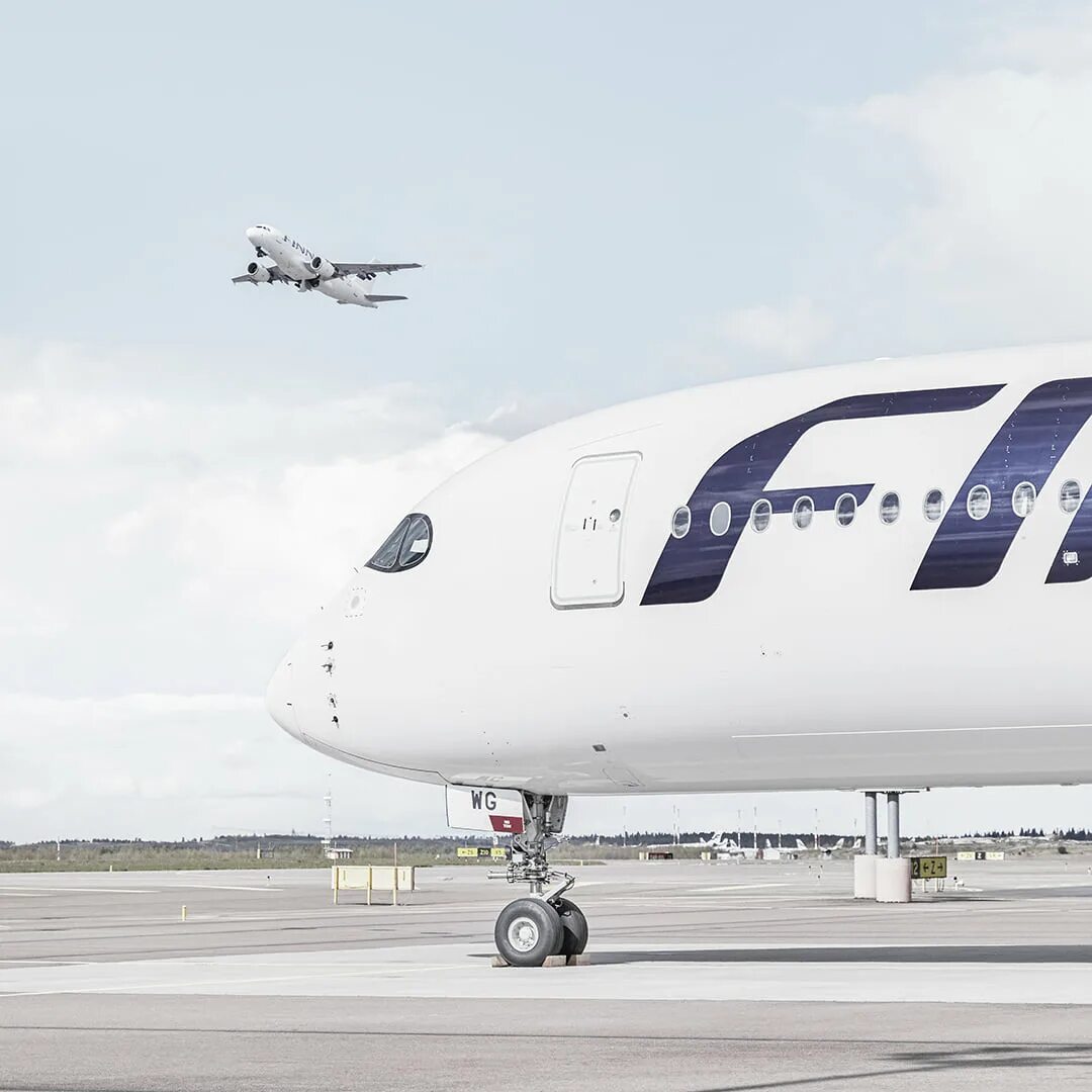 Самолет хельсинки. Вантаа зима финнэйр. Самолеты авиакомпании доха. Atr atr 72 самолет finnair. Самолет хельсинки.