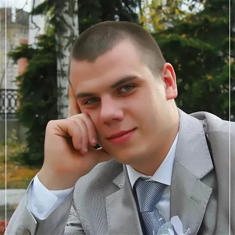 Фамилия жеребцов. Жеребцов директор 15 школы в глазов. Герб семьи жеребцовых. Герб дворянского рода жеребцовых. Фамилия жеребцов.