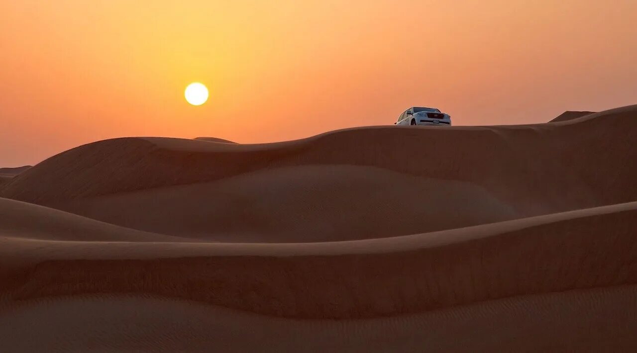 Джип сафари оаэ. Сафари в пустыне дубай. Сафари пустыня. Сафари дубай. Сафари в пустыне дубай.