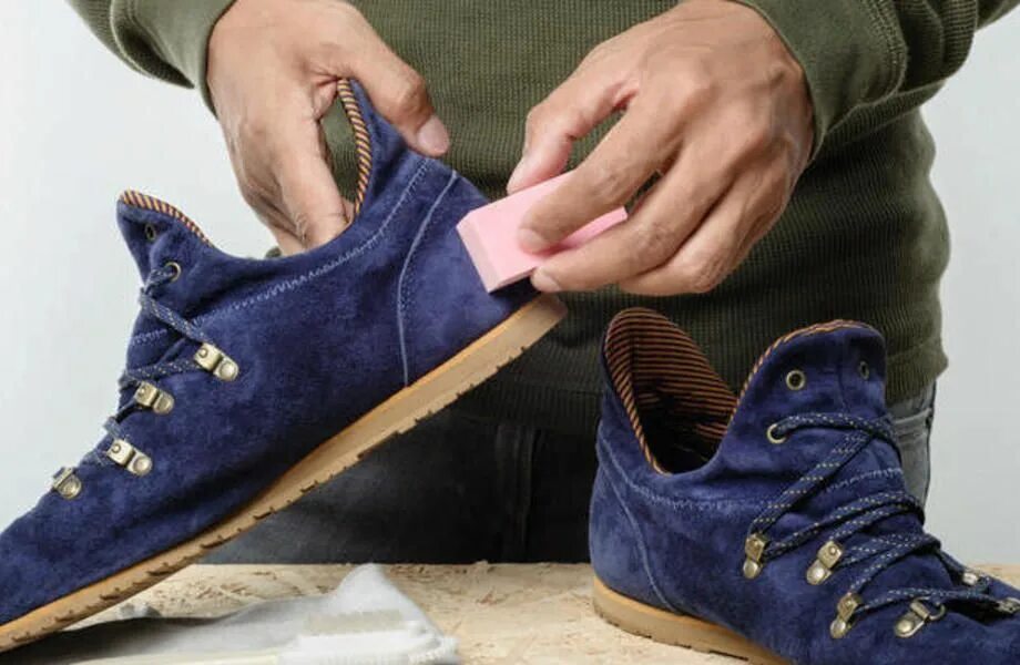 Реставрация замшевых кроссовок. Реставрация замшевой обуви. Химчистка обуви СПБ. Можно ли стирать замшевые кроссовки.
