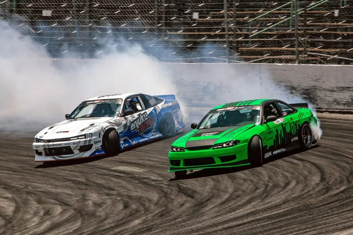 Дрифт очень крутой. Стрит дрифт formula drift japan. bmw m8 formula drift. дрифт кар storm 500. дэниел бреднер дрифт.
