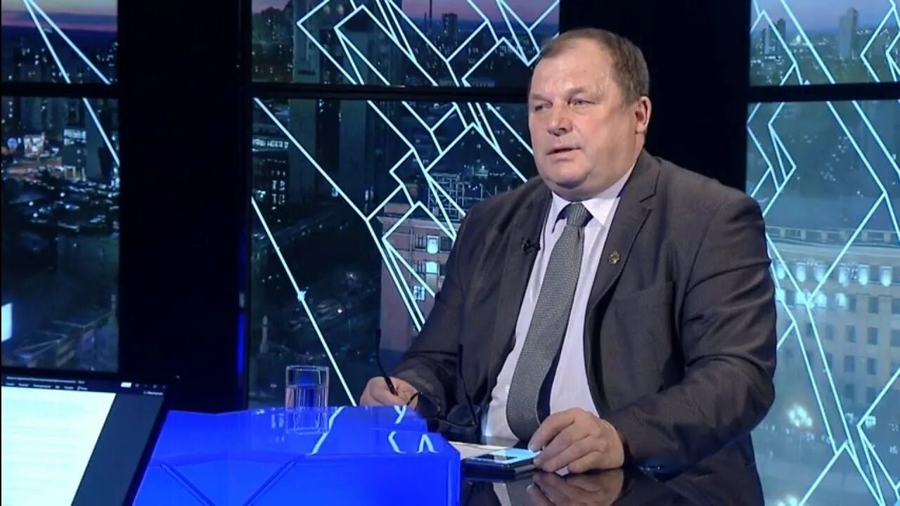 1 канал по хабаровскому времени. 1 канал по хабаровскому времени. Ведущие хабаровского телевидения. Ведущие хабаровского телевидения. 1 канал по хабаровскому времени.