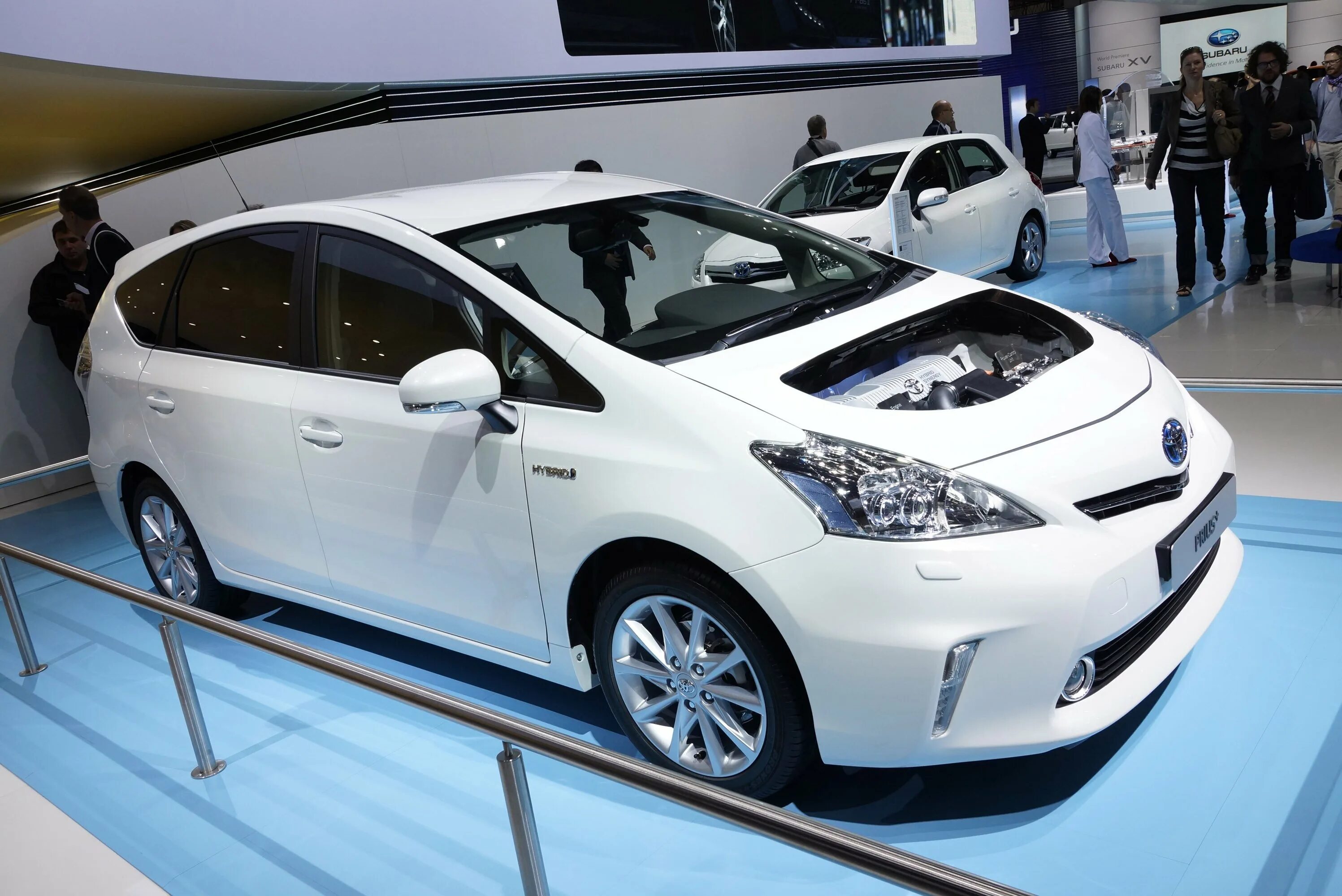 Toyota Prius Plus 2014. Toyota Prius Plus 2011>. Toyota Prius 6. Toyota Prius 70.