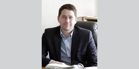 Меняю директора