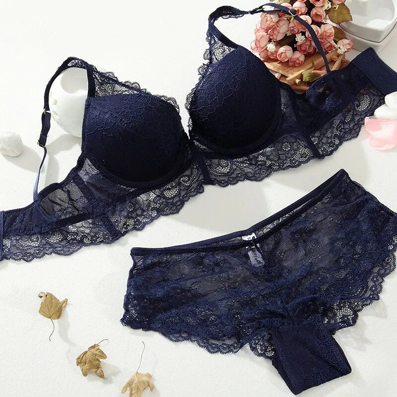 Lace lingerie. Кружевной комплект Kira пуш-ап 18690774. Красивые комплекты Нижнего белья. Шикарный комплект Нижнего белья. Комплект кружевного белья.