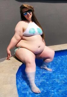 Magic Alexander 1976: Bonnie am Pool.