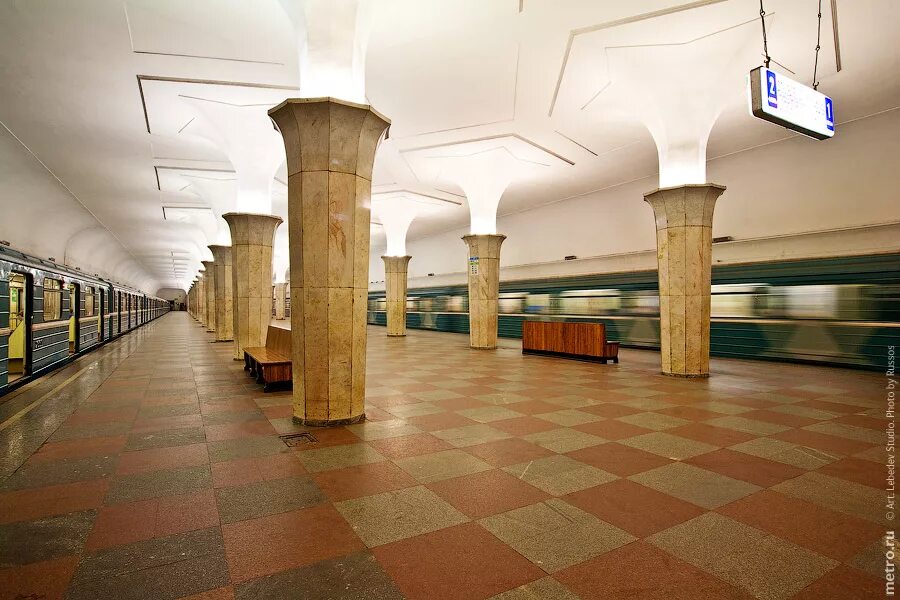 станция метро кропоткинская москва. вестибюль метро кропоткинская. вестибюль станции метро кропоткинская. станция метро кропоткинская москва. станция кропоткинская.