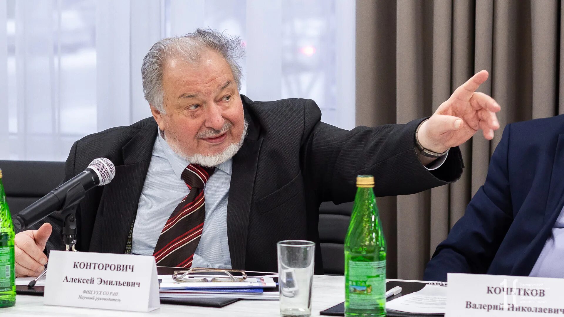 Чепляев виктор леонидович саратов ранхигс. Председатель совета ректоров. Загайнова ректор ннгу. Конторович академик. Геннадий котельников.