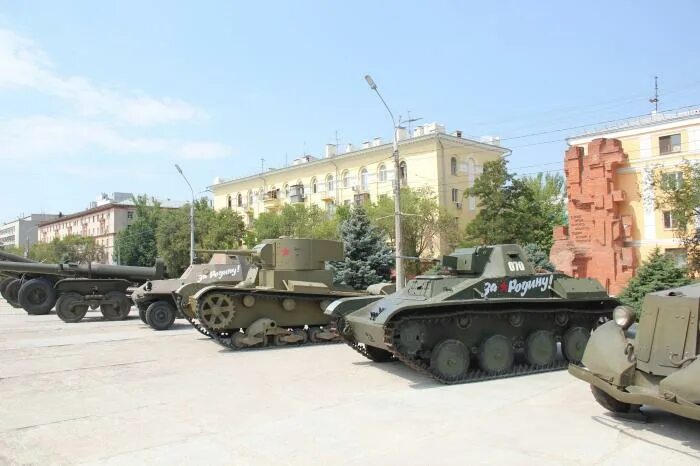 Выставка военной техники в волгограде. Волгоград музей техники. Панорама сталинградская битва волгоград. Музей танков в волгограде. Волгоград музей техники.